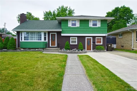 104 Donna Lea Blvd, Amherst, NY 14221