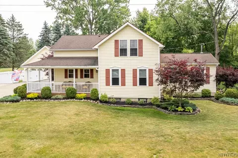4715 Duerr Rd, Orchard Park, NY 14127