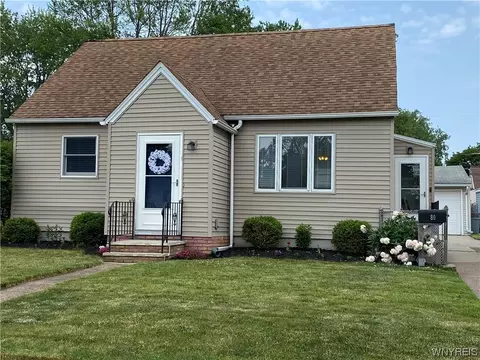 80 Mafalda Dr, Cheektowaga, NY 14215
