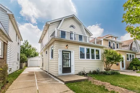 348 W Hazeltine Ave, Kenmore, NY 14217