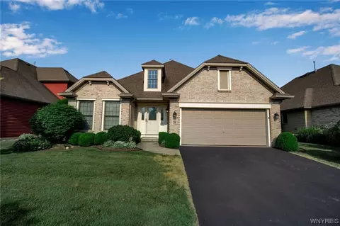 198 Lord Byron Ln, Amherst, NY 14221
