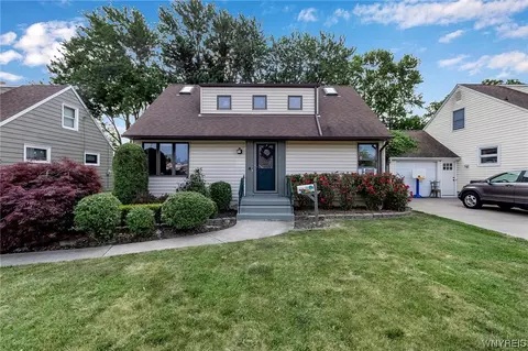 302 Dexter Ter, Tonawanda, NY 14150