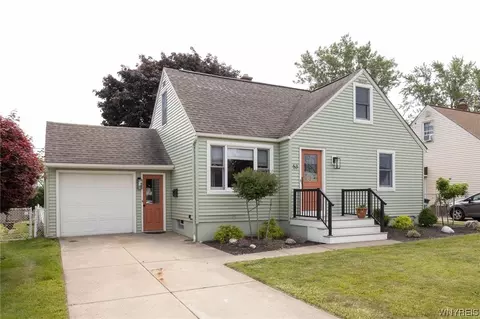 53 Lyndale Ct, West Seneca, NY 14224