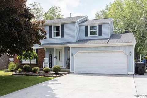 1 Farmingdale Ct, Lancaster, NY 14086