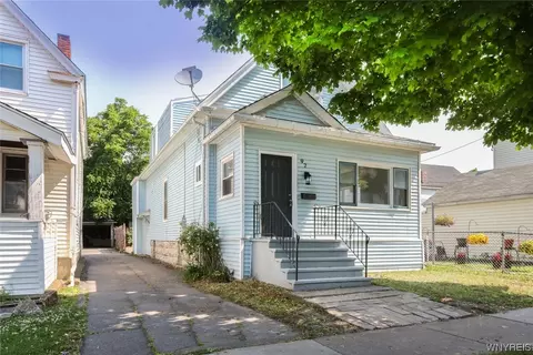 92 Arkansas St, Buffalo, NY 14213