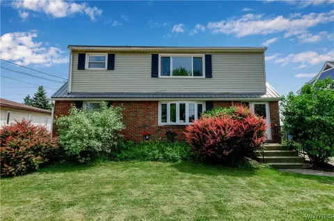 121 Smith Dr, Lackawanna, NY 14218
