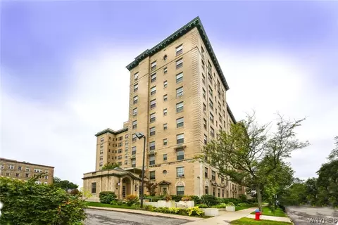 33 Gates Cir #7C, Buffalo, NY 14222