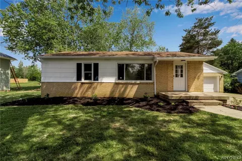 400 Summit Ave, Orchard Park, NY 14127