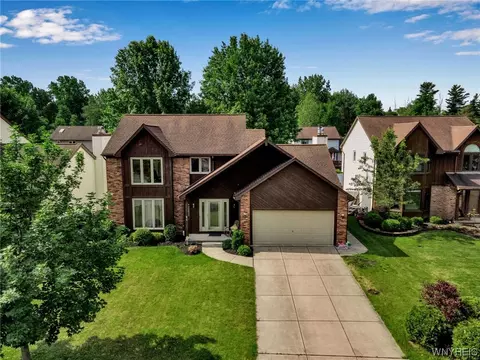 75 Green Forest Ct, East Amherst, NY 14051