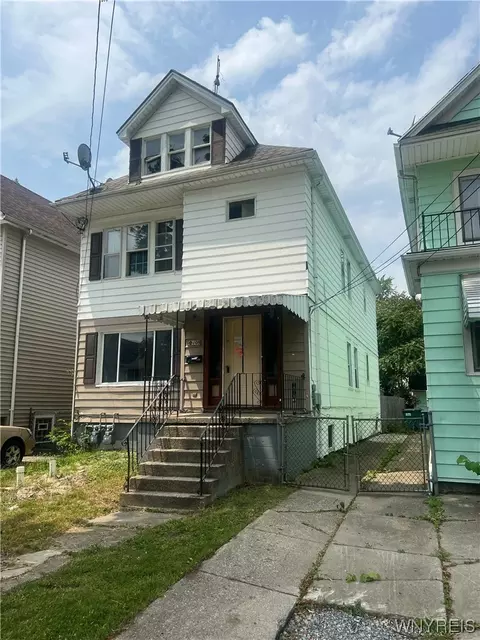 108 Pomona Pl, Buffalo, NY 14210