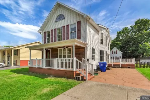 197 Indian Church Rd, West Seneca, NY 14210