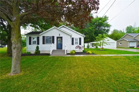 3163 Baker Rd, Orchard Park, NY 14127