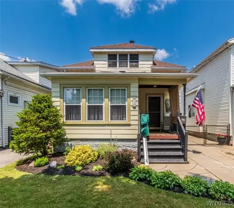 30 Densmore St, Buffalo, NY 14220
