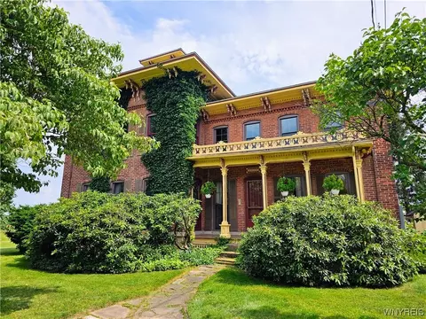 10798 Mill Rd, Ridgeway, NY 14098