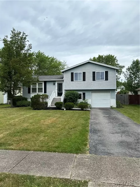 202 Kaymar Dr, Amherst, NY 14228