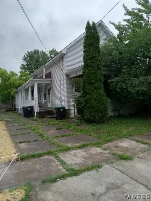 69 Hill St, Tonawanda, NY 14150