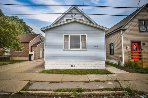 693 S Ogden St, Buffalo, NY 14206