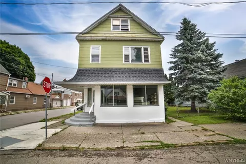 63 Weiss St, Buffalo, NY 14206