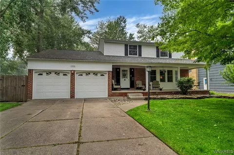 106 Cottonwood Dr, Amherst, NY 14221