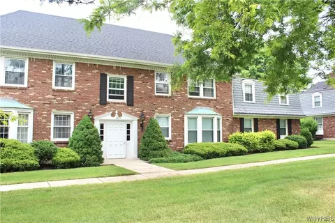 1410 Maple Rd #8, Amherst, NY 14221