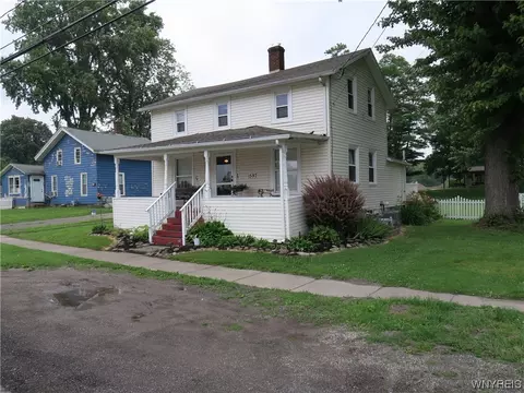 1597 N Lyndonville Rd, Yates, NY 14098