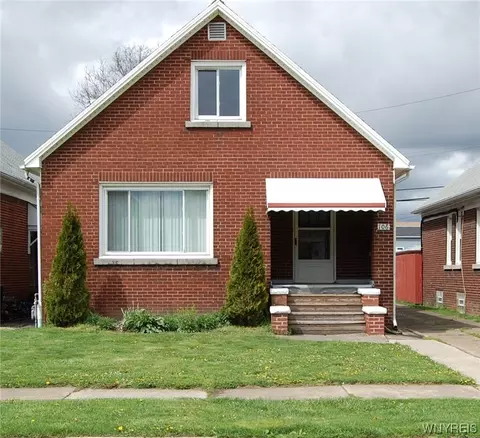 106 Palm St, Lackawanna, NY 14218