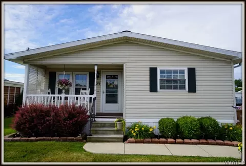 23 Juniper Ln, Cheektowaga, NY 14227
