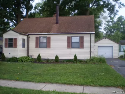 1134 85th St, Niagara Falls, NY 14304