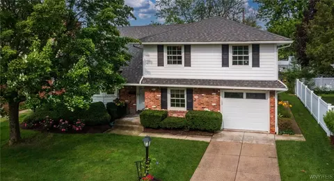 298 Donna Lea Blvd, Amherst, NY 14221
