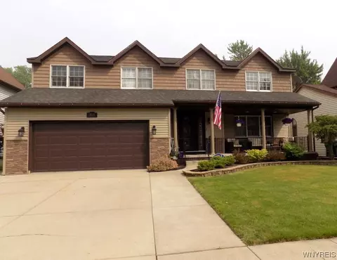 315 Daniel Dr, North Tonawanda, NY 14120