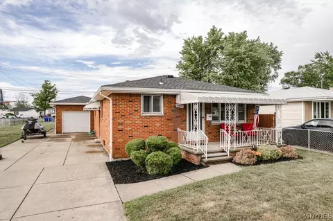 4276 Linwood Ave, Buffalo, NY 14219