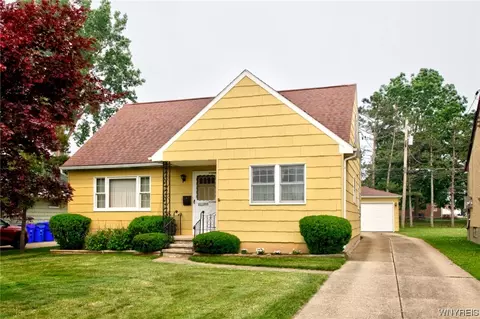 255 Sky Hi Dr, West Seneca, NY 14224