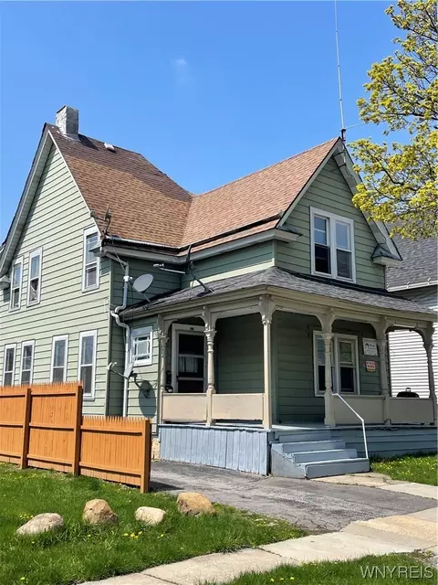 90 Saint Joseph Ave, Buffalo, NY 14211