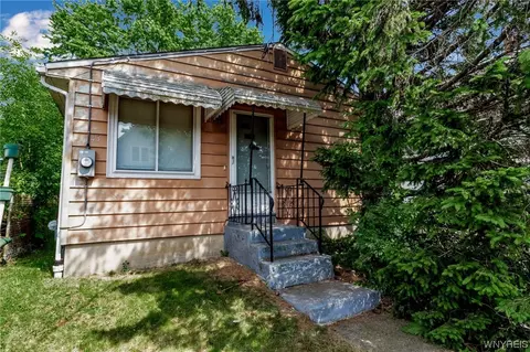 43 Wick St, Buffalo, NY 14212
