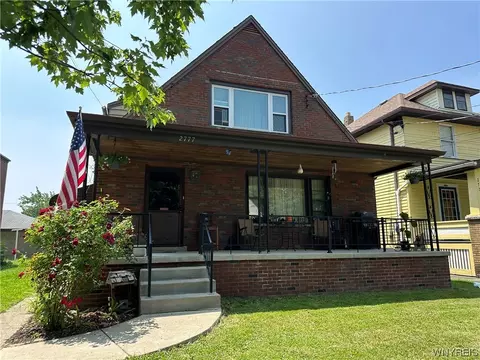 2777 Livingston Ave, Niagara Falls, NY 14303