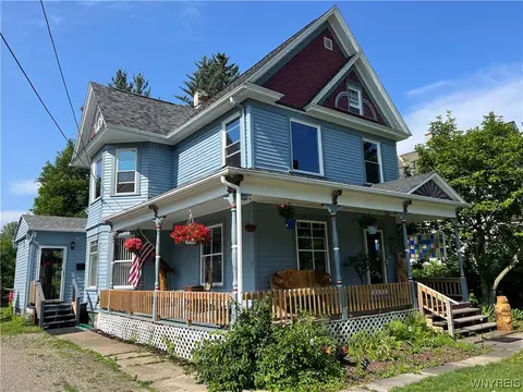 143 E Main St, Arcade, NY 14009