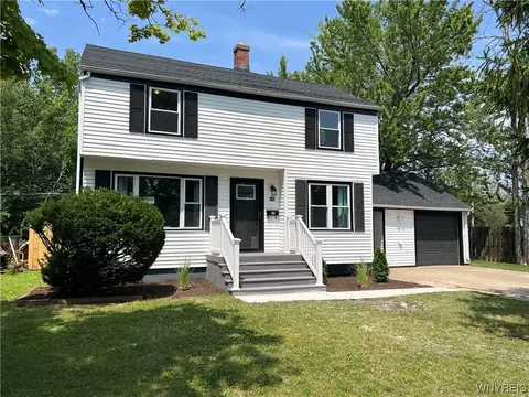 428 Longmeadow Rd, Amherst, NY 14226