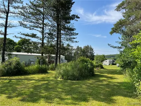 11031 Mcmurray Rd, Freedom, NY 14065