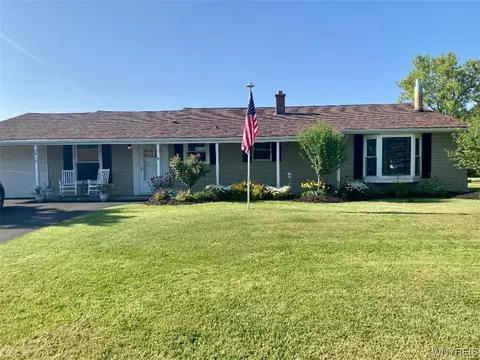 5918 Grauer Rd, Niagara, NY 14305