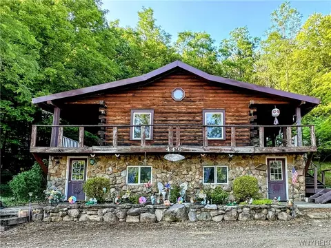 446 King Rd, Hanover, NY 14062