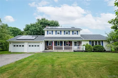 11050 Lake St, Pavilion, NY 14525