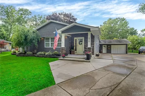 476 Duane Dr, North Tonawanda, NY 14120