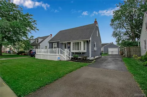 69 Greenleaf Ln, Cheektowaga, NY 14225