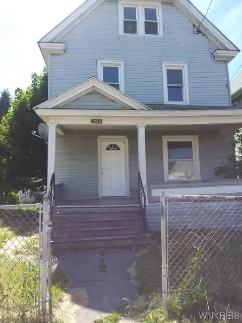 1208 19th St, Niagara Falls, NY 14301