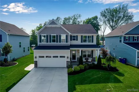 97 Lynette Ln, Amherst, NY 14228