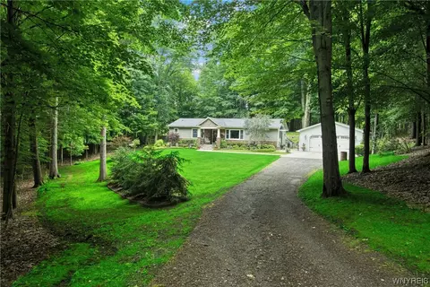 1985 Jamison Rd, East Aurora, NY 14052