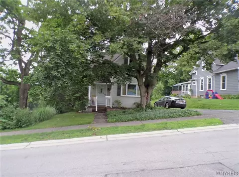 15 Summit St, Perinton, NY 14450