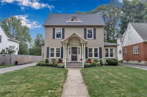 198 Walton Dr, Amherst, NY 14226