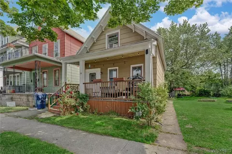 139 16th St, Buffalo, NY 14213