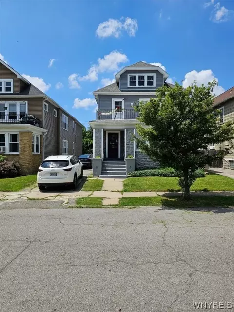 112 Carmel Rd, Buffalo, NY 14214